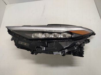 Դիմացի լուսարձակ ձախ TOYOTA bZ4X